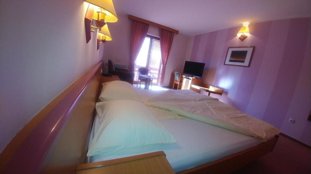 izlet v Sarajevo in piramida Sonca, Jajce, Banja Luka, 4 dni- 3 nočitve od 259 eur/ osebo - slika 8